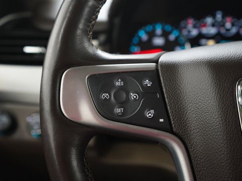 Used 2017 GMC Yukon SLT w/ Open Road Package AWD/4WD image 30