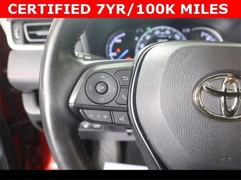 Used 2021 Toyota RAV4 SE w/ Weather & Moonroof Package image 25