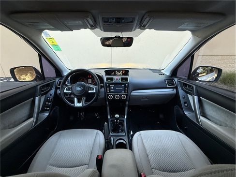 Used 2017 Subaru Forester 2.5i Premium AWD/4WD image 5