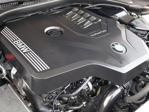 Used 2019 BMW 330i Sedan w/ Convenience Package image 11