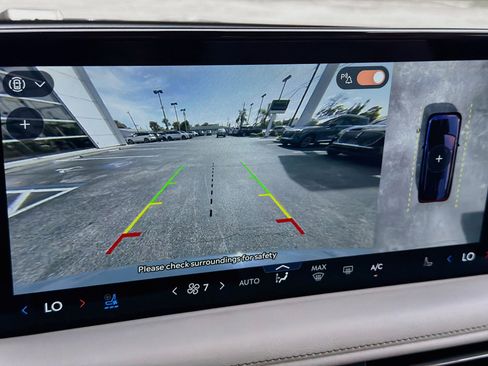Certified 2025 Lincoln Aviator Reserve RWD image 14