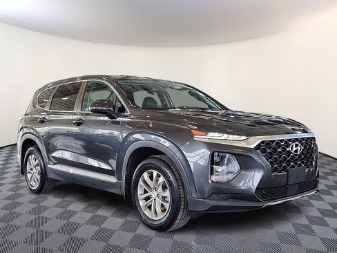 Used 2020 Hyundai Santa Fe SE image 1