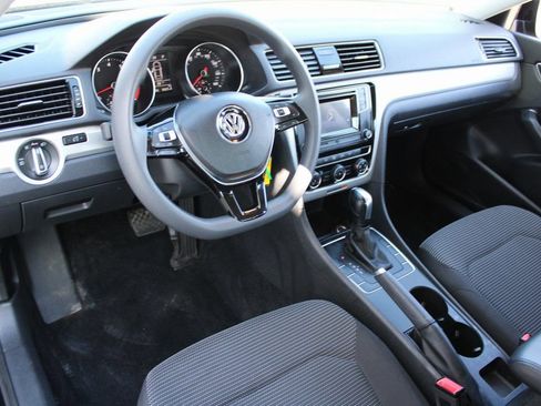 Used 2018 Volkswagen Passat 2.0T S w/ Driver Assistance Package image 10