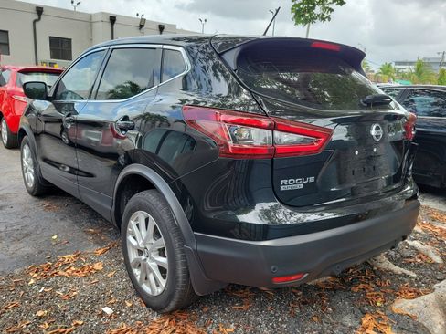Used 2021 Nissan Rogue Sport S FWD image 3
