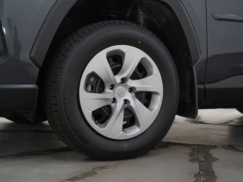 Used 2023 Toyota RAV4 LE image 29