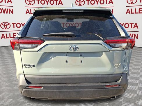 Used 2021 Toyota RAV4 XLE w/ Convenience Package AWD/4WD image 7