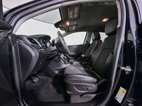 Used 2015 Buick Encore FWD image 13