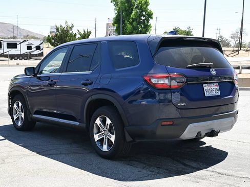 Used 2025 Honda Pilot EX-L image 7