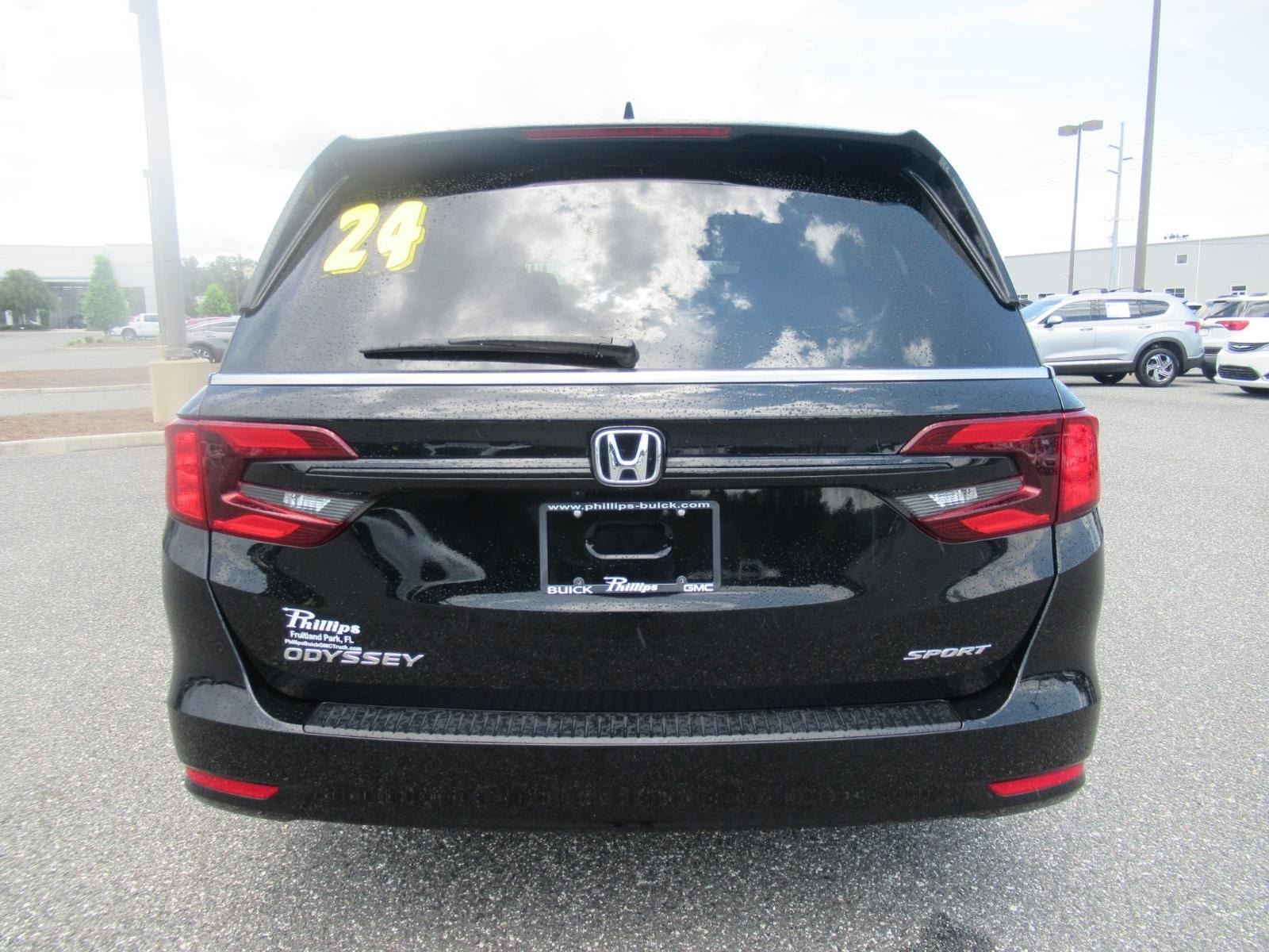 Used 2024 Honda Odyssey Sport image 6