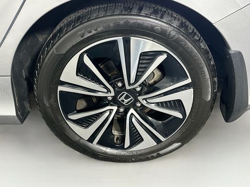 Used 2018 Honda Civic EX-T image 11