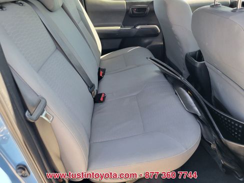 Used 2019 Toyota Tacoma SR5 RWD image 14