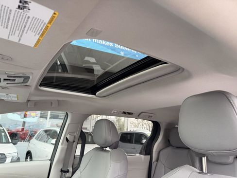 Used 2024 Toyota Sienna XLE image 29