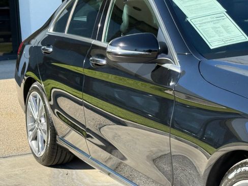 Used 2020 Mercedes-Benz C 300 Sedan image 9