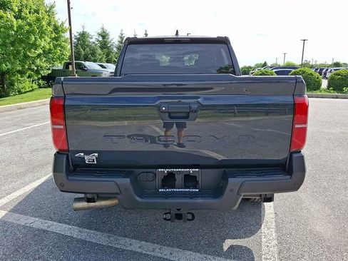 Certified 2024 Toyota Tacoma SR w/ SR Upgrade Package AWD/4WD image 5