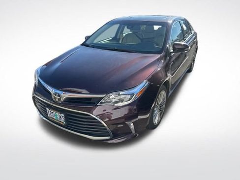 Used 2016 Toyota Avalon Limited image 5