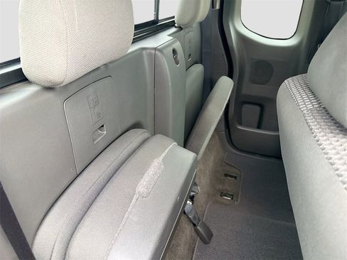 Used 2016 Nissan Frontier Desert Runner image 23