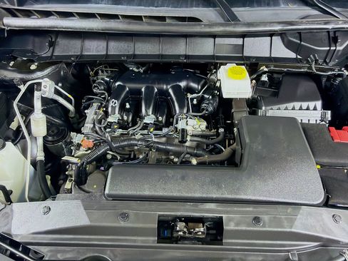 Used 2025 Nissan Pathfinder SV FWD image 34