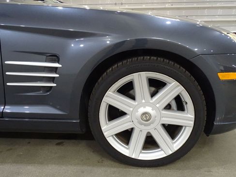 Used 2008 Chrysler Crossfire Limited RWD image 33