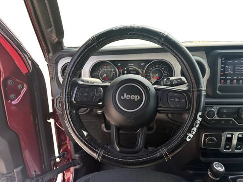 Used 2021 Jeep Wrangler Sport AWD/4WD image 12