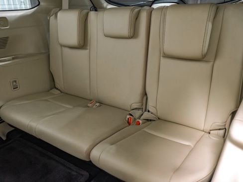 Used 2018 Toyota Highlander XLE FWD image 38