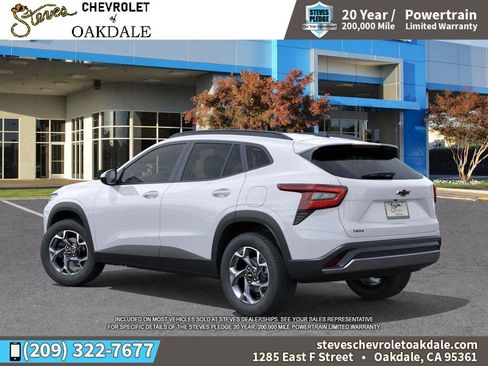 New 2026 Chevrolet Trax LT w/ Driver Confidence Package image 3