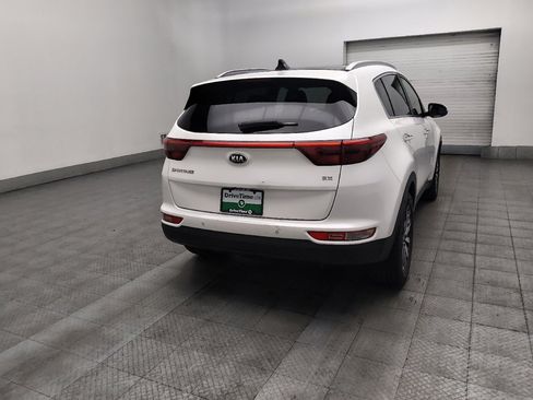 Used 2017 Kia Sportage EX w/ EX Technology Package FWD image 9