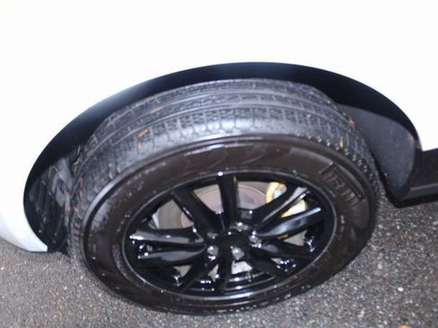 Used 2016 Land Rover Range Rover image 32