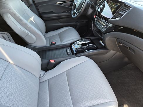 Used 2023 Honda Passport Elite image 15