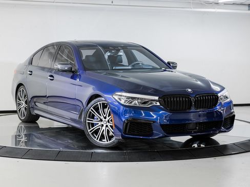 Used 2018 BMW M550i xDrive image 9