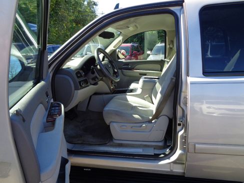Used 2007 Chevrolet Tahoe LT image 14