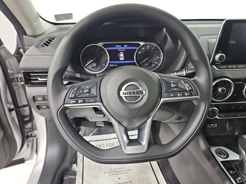 Certified 2023 Nissan Sentra SV image 16