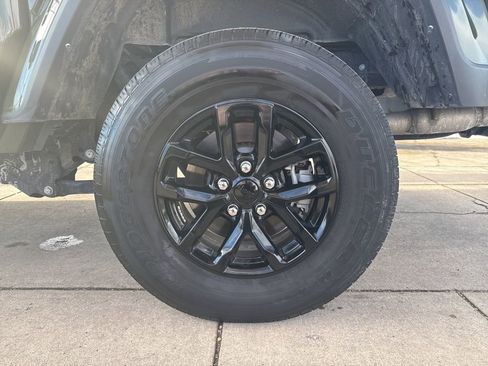 Used 2022 Jeep Gladiator Sport image 25