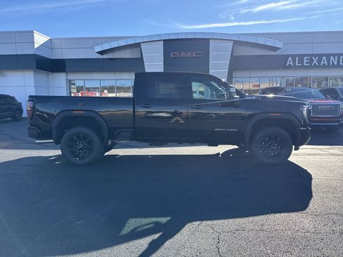New 2026 GMC Sierra 2500 AT4 image 2