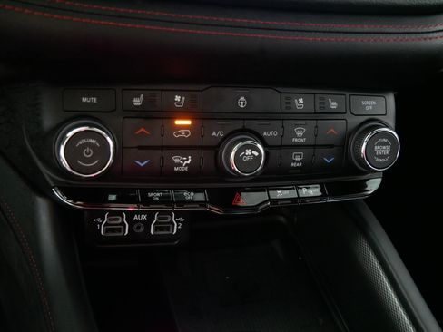 Used 2023 Dodge Durango R/T AWD/4WD image 23