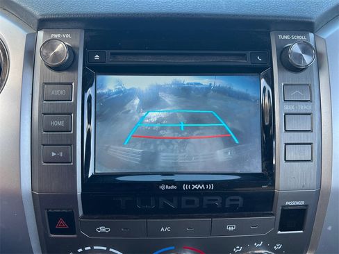 Used 2017 Toyota Tundra SR5 image 19