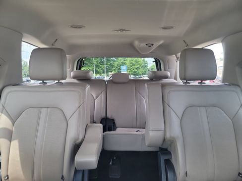 Used 2022 Ford Expedition Max Limited AWD/4WD image 24