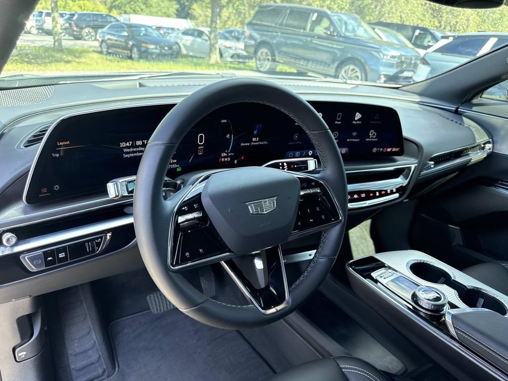 Certified 2024 Cadillac Lyriq Tech AWD/4WD image 34