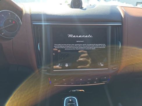 Used 2023 Maserati Levante GT image 17