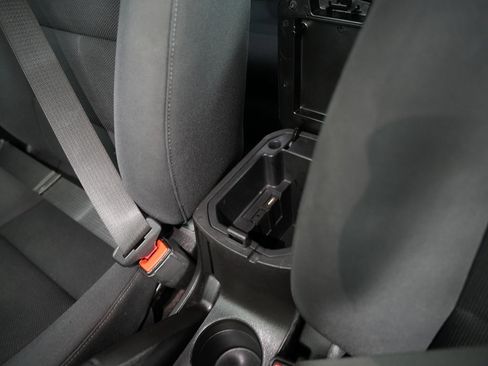 Used 2016 Chevrolet Cruze LT image 28