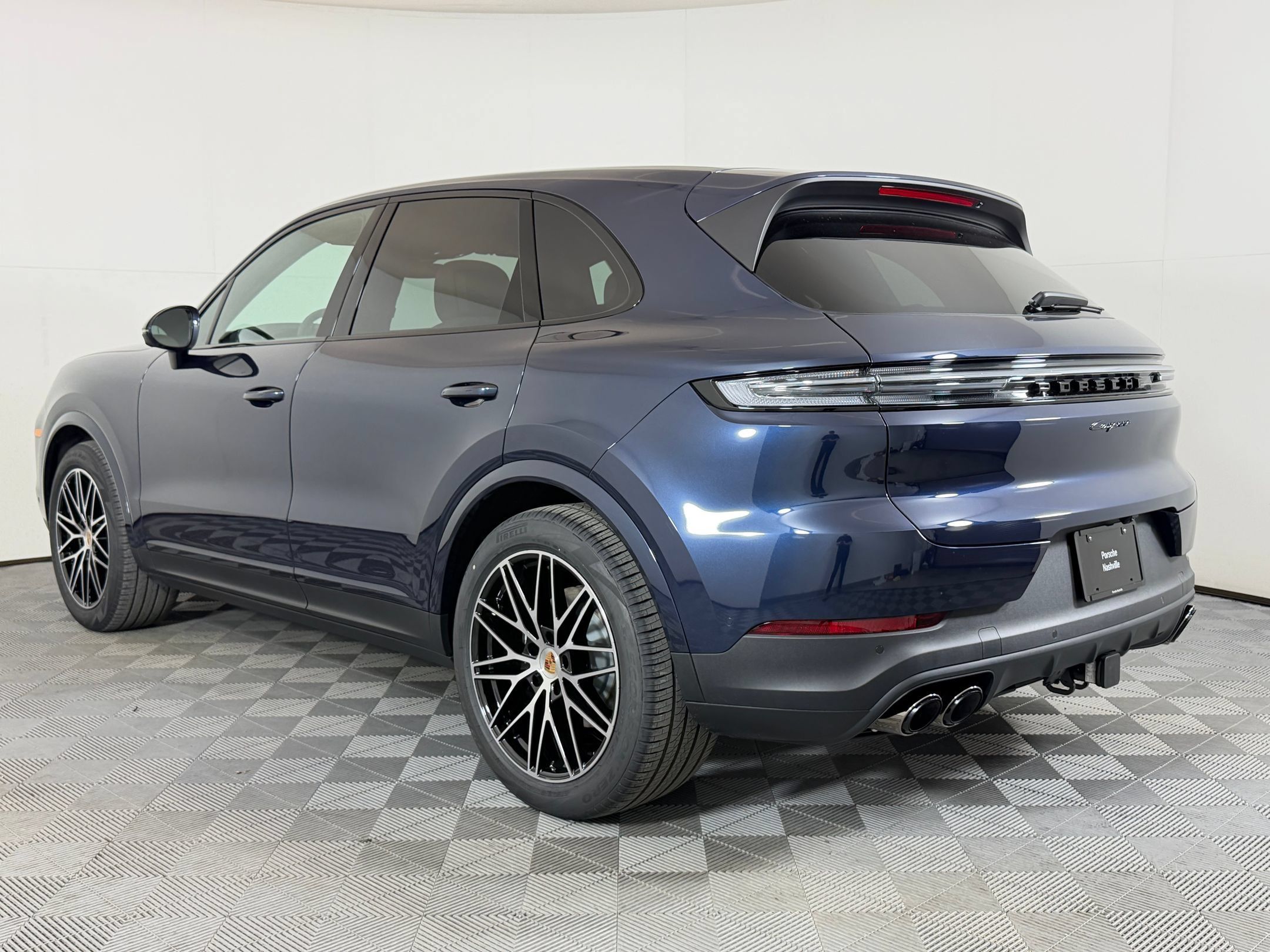 Used 2026 Porsche Cayenne AWD/4WD image 3