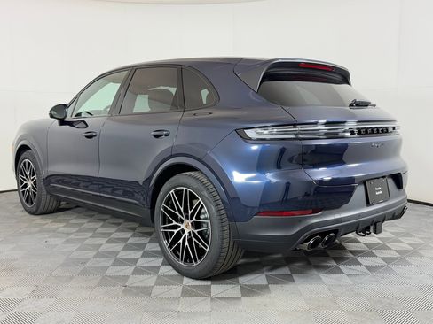 Used 2026 Porsche Cayenne AWD/4WD image 3