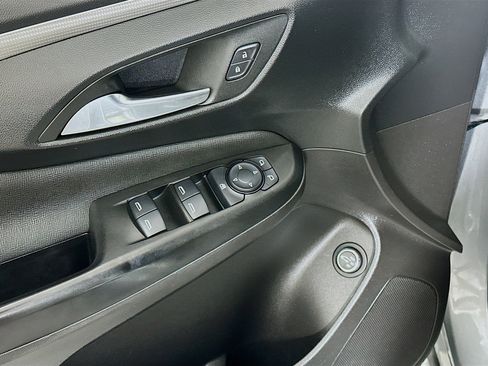 Used 2024 Buick Envista Avenir image 15