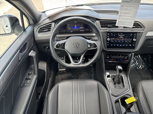 Certified 2023 Volkswagen Tiguan SE R-Line FWD image 13