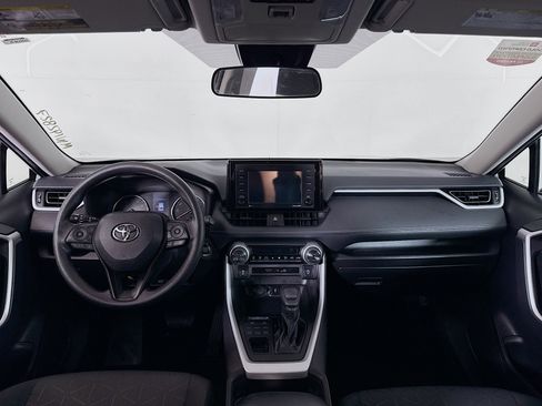 Certified 2021 Toyota RAV4 XLE image 21