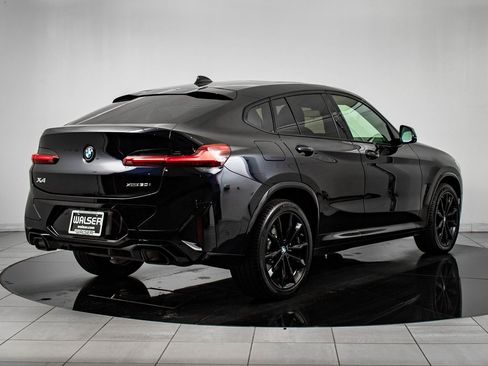 Certified 2025 BMW X4 xDrive30i w/ M Sport Package image 7