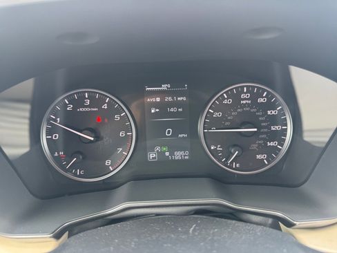 Used 2025 Subaru Outback Limited AWD/4WD image 14