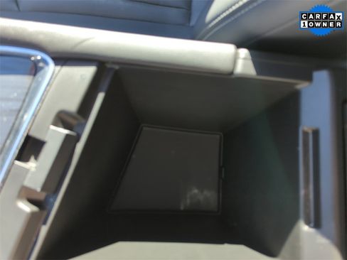 Used 2020 Buick Enclave Premium w/ Sun and Sites Package image 21