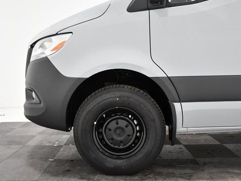 New 2025 Mercedes-Benz Sprinter 2500 image 5