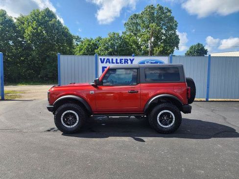 Certified 2023 Ford Bronco Big Bend w/ Sasquatch Package AWD/4WD image 2