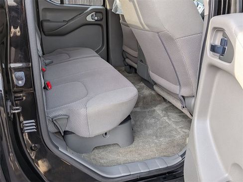 Used 2015 Nissan Frontier SV w/ SV Value Truck Package image 19